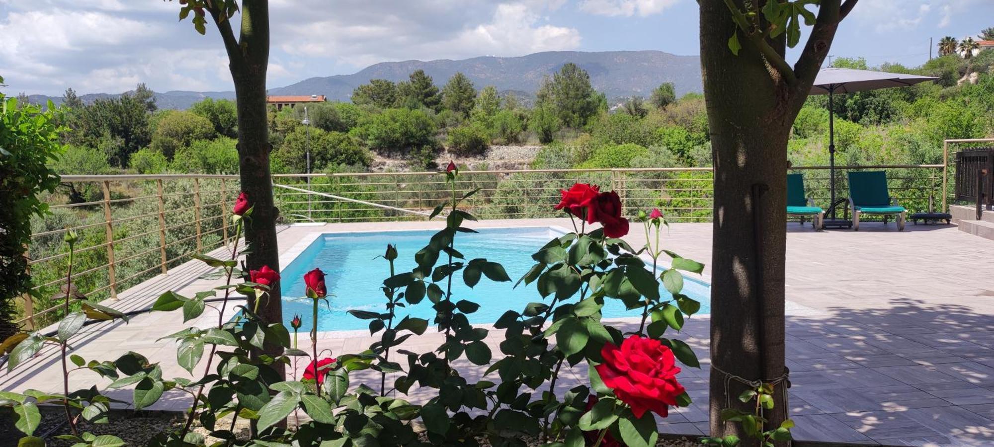 Roses Villa Τριμίκλινη Εξωτερικό φωτογραφία