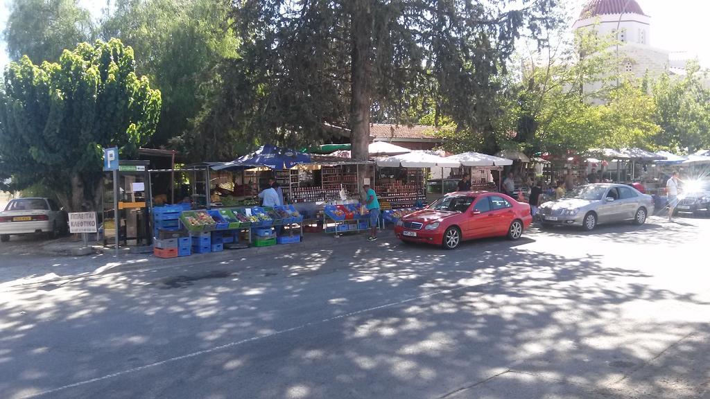 Roses Villa Τριμίκλινη Εξωτερικό φωτογραφία